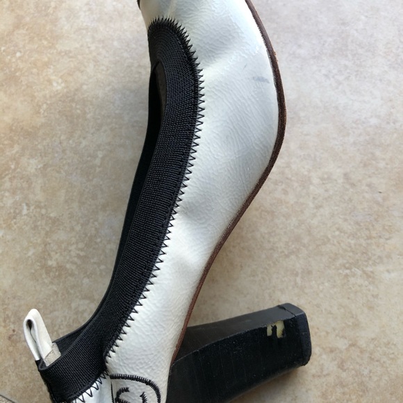 Chanel shoes - Picture 6 of 11